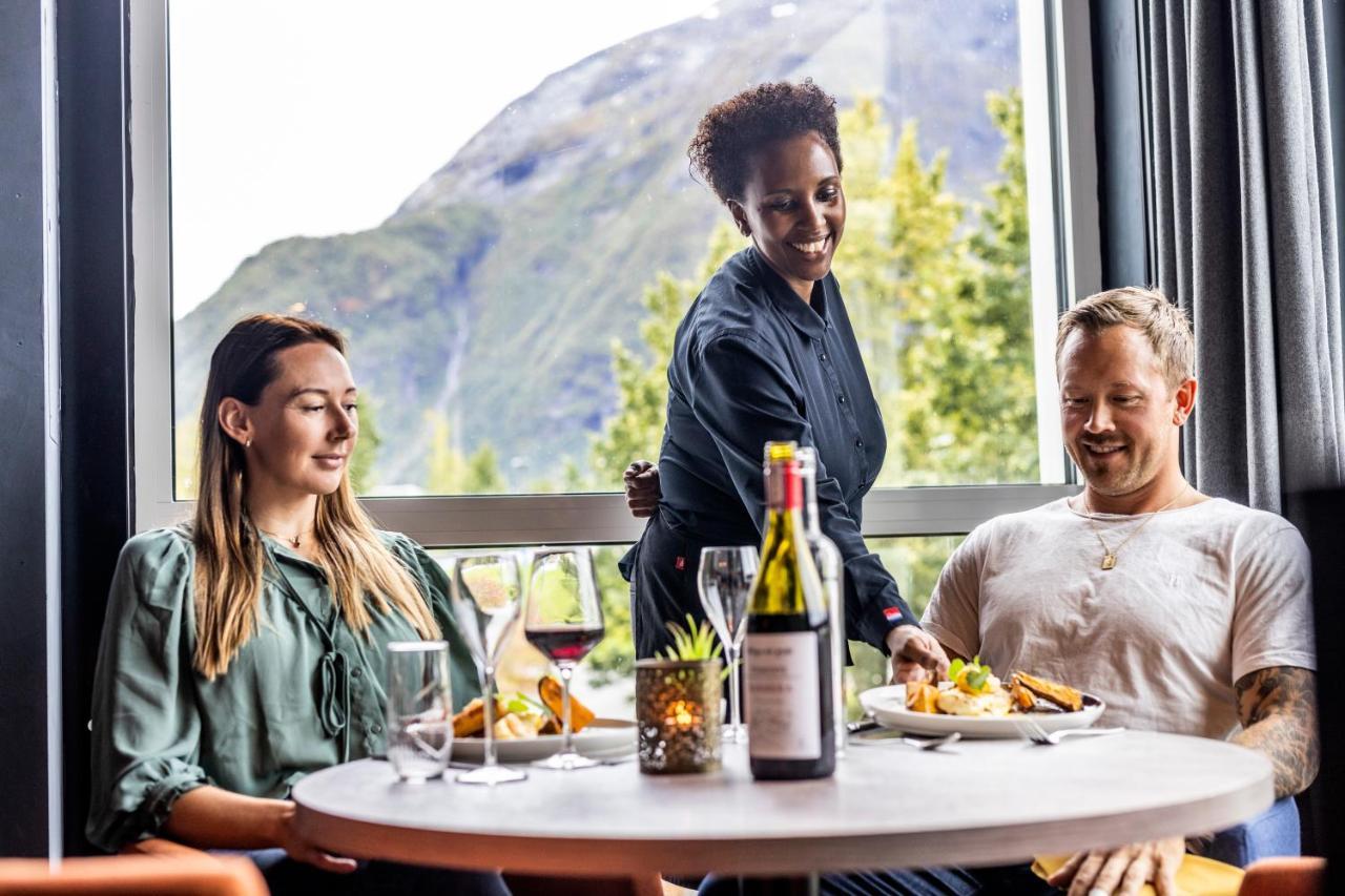 Grand Hotel - By Classic Norway Hotels Åndalsnes Dış mekan fotoğraf