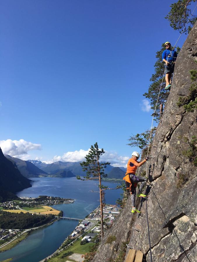 Grand Hotel - By Classic Norway Hotels Åndalsnes Dış mekan fotoğraf